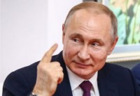Rusland: Poetin onderteken wet wat vrye spraak in gevaar stel