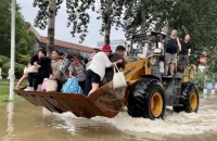 China: Dorp verswelg deur &#39;n vloed om Beijing te red